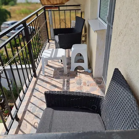 Lili Quarto em Acomodações Particulares *