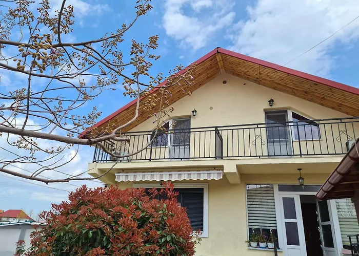 Lili Quarto em Acomodações Particulares *