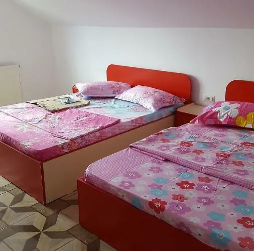 Lili Quarto em Acomodações Particulares *