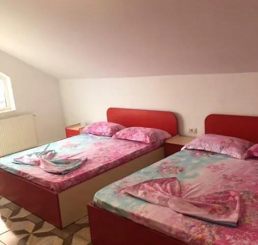 Lili Quarto em Acomodações Particulares Eforie Nord